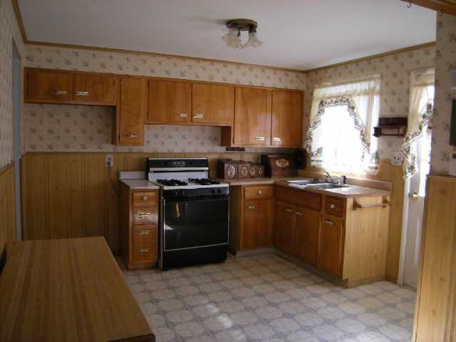 2213 Case Road Columbus, OH 43224 - Photo 3 of 6