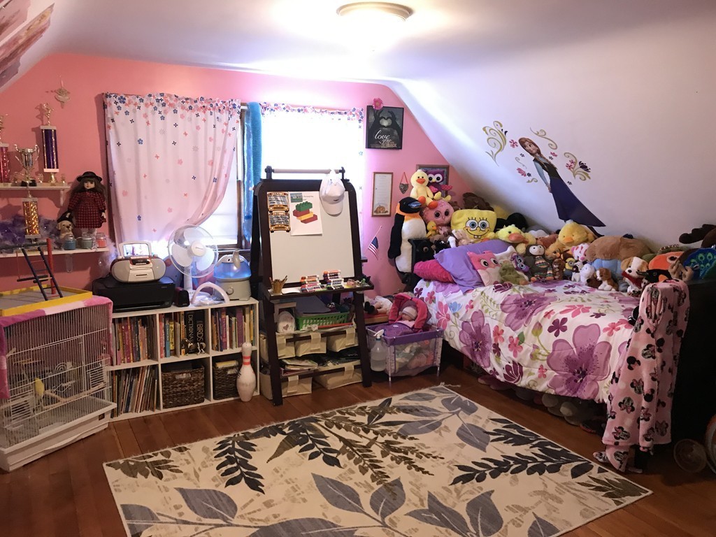 1095 Brayton Point Road Somerset, MA 02725 - Photo 10 of 17 Gallery Image 10