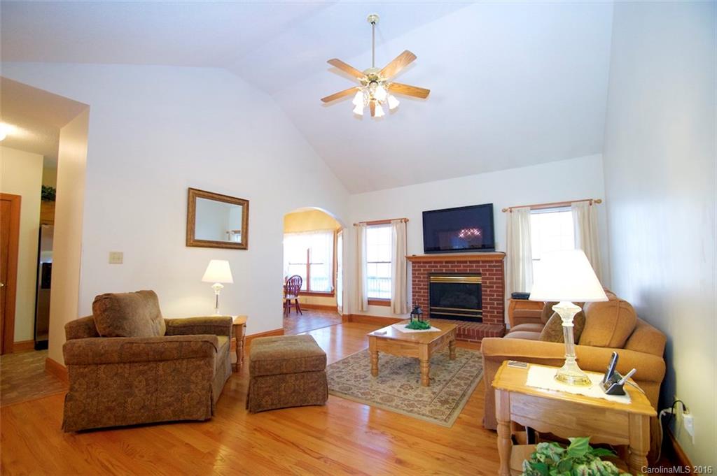 8135 Stevens Mill Road Matthews, NC 28104 - Photo 6 of 18 Gallery Image 6