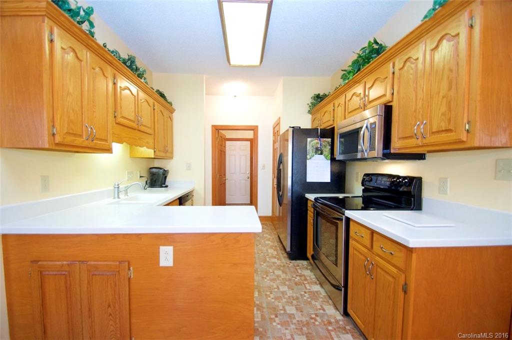8135 Stevens Mill Road Matthews, NC 28104 - Photo 8 of 18 Gallery Image 8