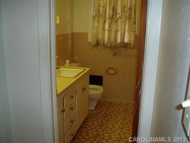 707 West Rice Street Landis, NC 28088 - Photo 10 of 16 Gallery Image 10