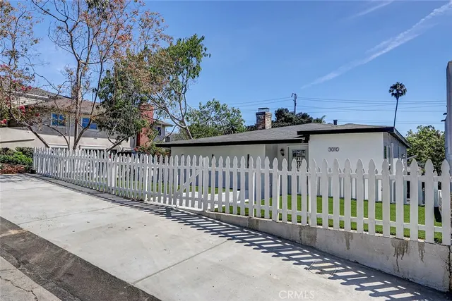 a view of a street with a street view