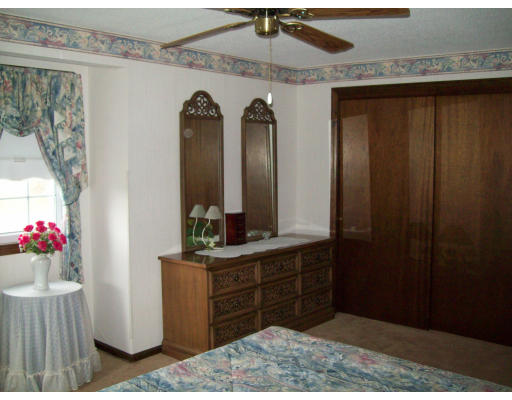 180 Country Road Agawam, MA 01001 - Photo 16 of 28 Gallery Image 16
