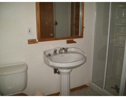 180 Country Road Agawam, MA 01001 - Photo 27 of 28 Gallery Image 27