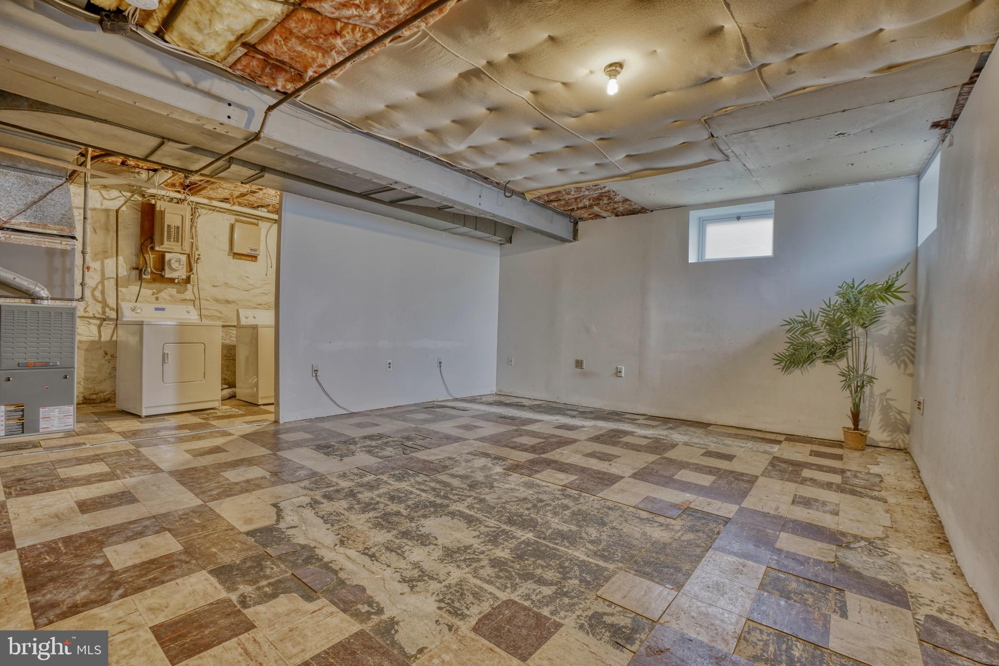 28 Briarwood Road Baltimore, MD 21228 - Photo 26 of 33 Basement
