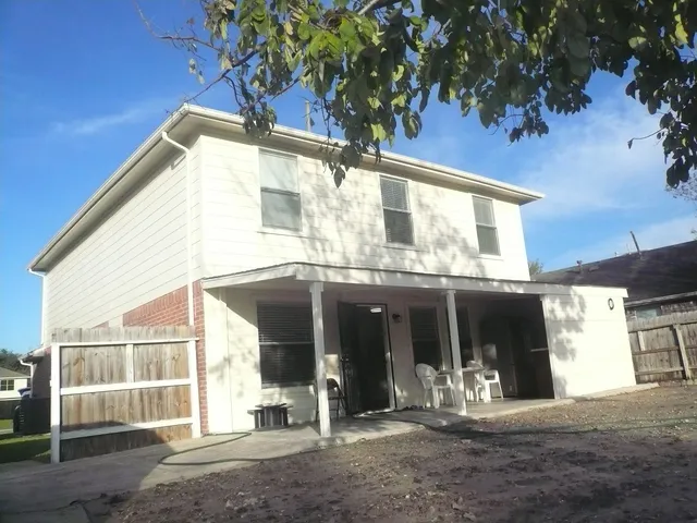 $255,000 | 6307 Sutton Meadows Drive, Houston, TX 77086