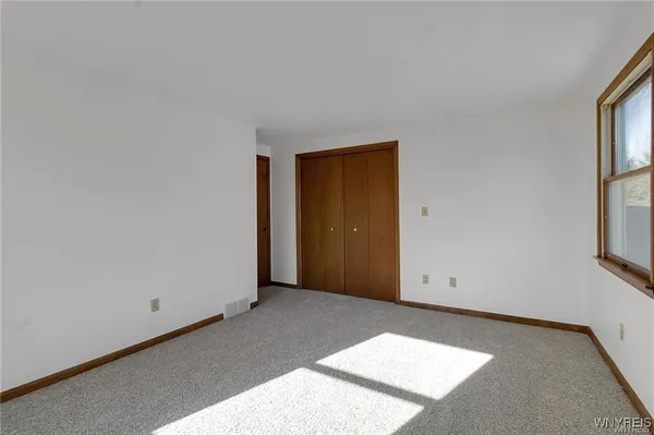 $1,900 | 276 Tennyson Terrace, Amherst, NY 14221