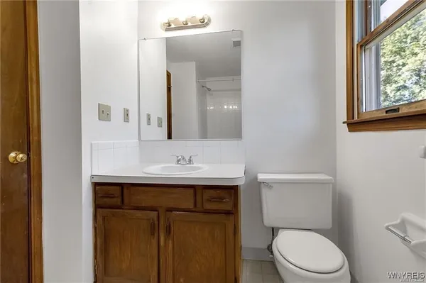 $1,900 | 276 Tennyson Terrace, Amherst, NY 14221