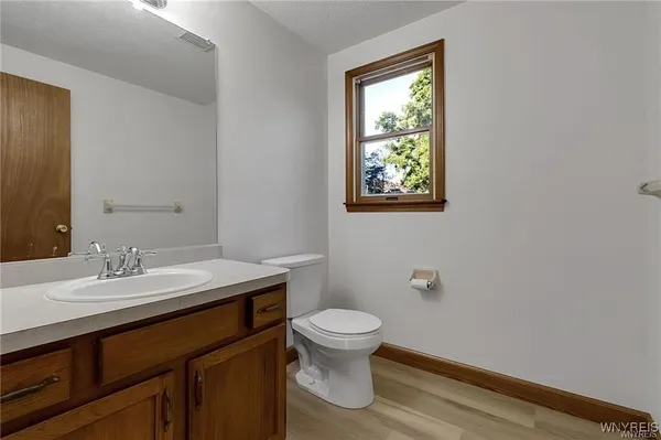 $1,900 | 276 Tennyson Terrace, Amherst, NY 14221