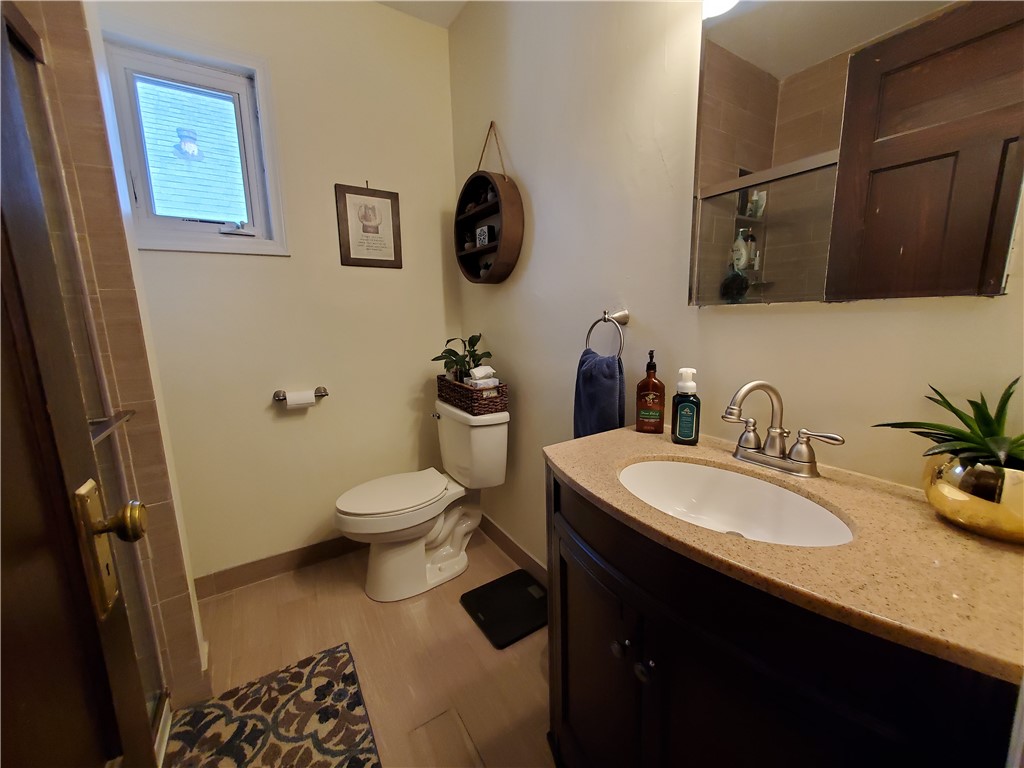 274 Field Street Rochester, NY 14620 - Photo 8 of 17