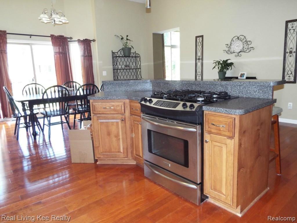 21517 Raintree Drive Macomb, MI 48044 - Photo 44 of 76 DSCF4341.jpg