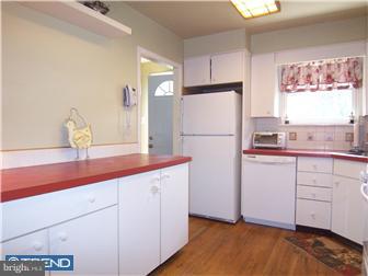 318 Poplar Road Flourtown, PA 19031 - Photo 4 of 12 Kitchen