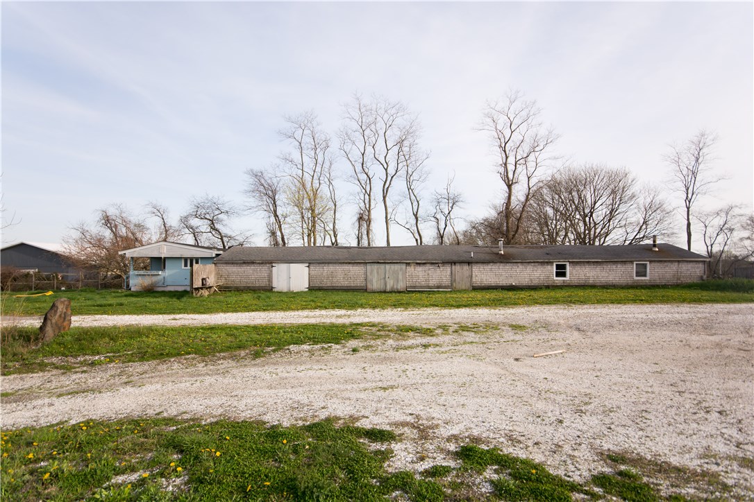 3572 Main Road Tiverton, RI 02878 - Photo 11 of 40