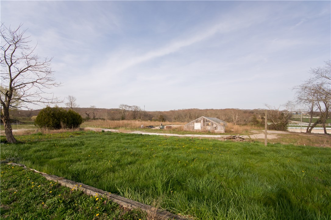 3572 Main Road Tiverton, RI 02878 - Photo 14 of 40