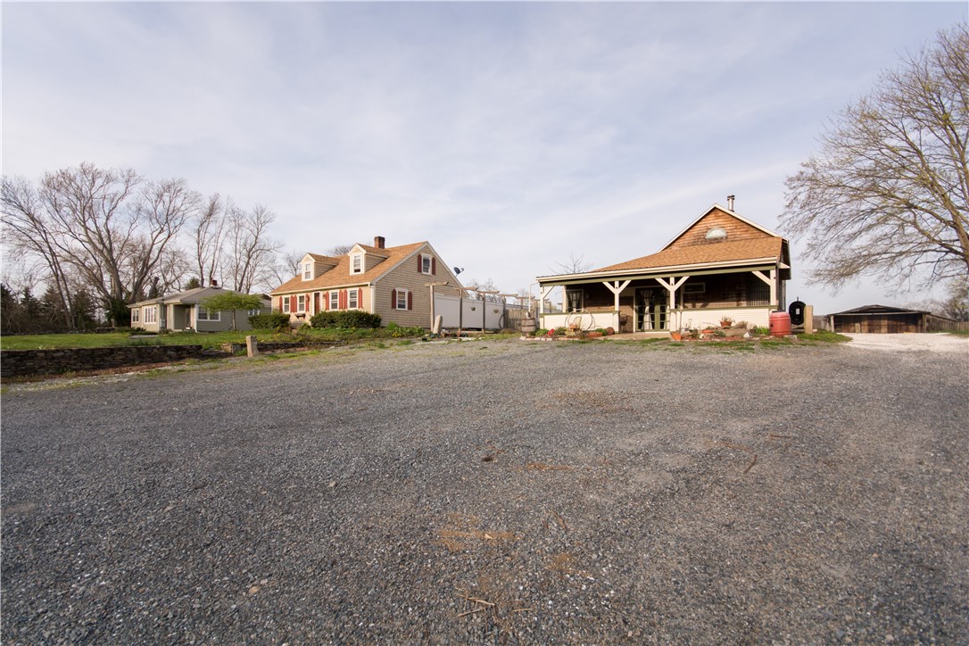 3572 Main Road Tiverton, RI 02878 - Photo 5 of 40