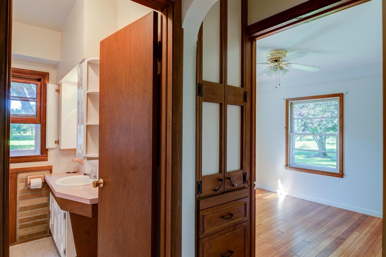 15287 Bluff Road Traverse City, MI 49686 - Photo 29 of 45 1799565-28.JPG