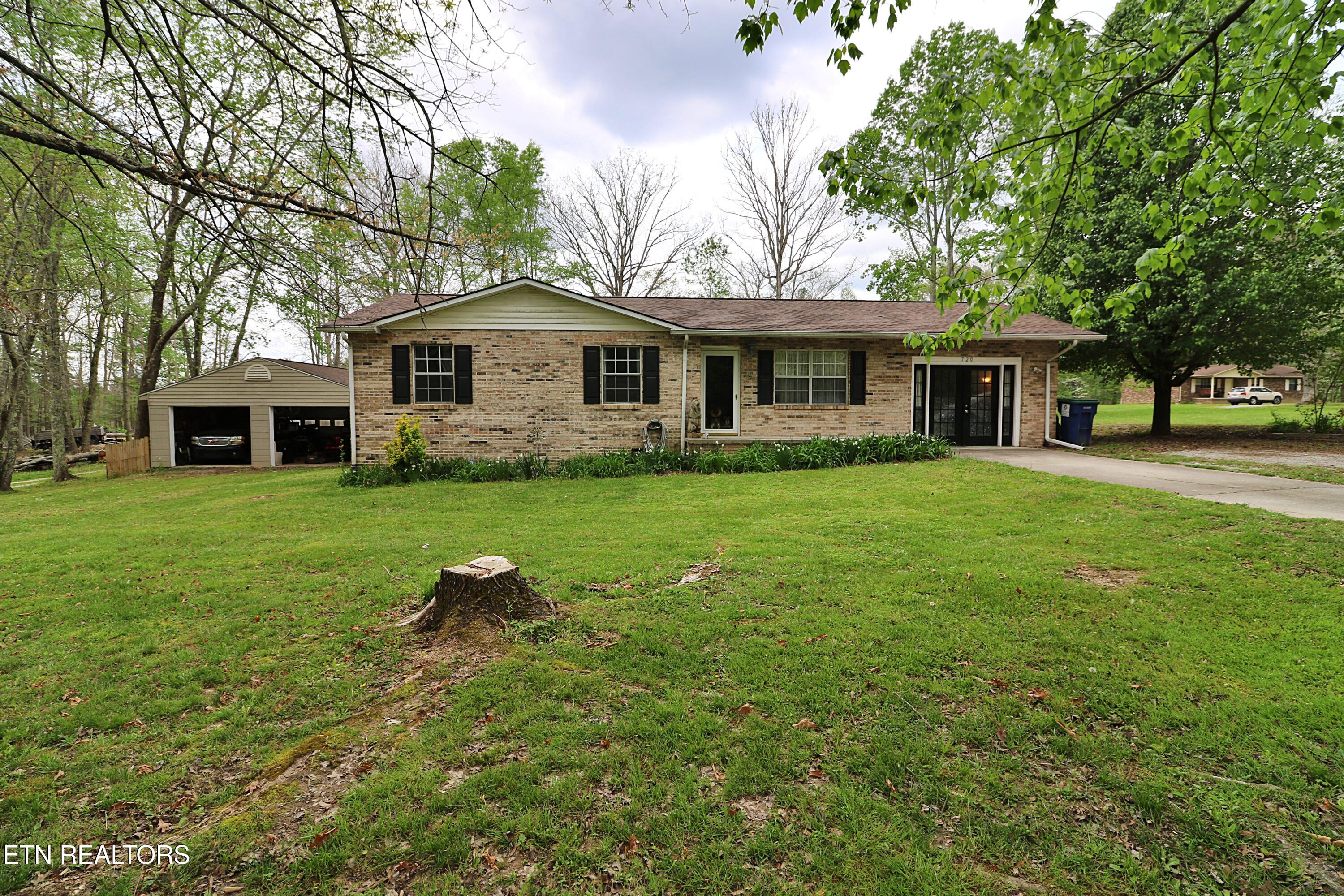 720 Cooper Lake Road Oneida, TN 37841 - Photo 2 of 47 094A3492