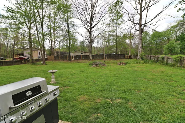 $257,000 | 720 Cooper Lake Road, Oneida, TN 37841