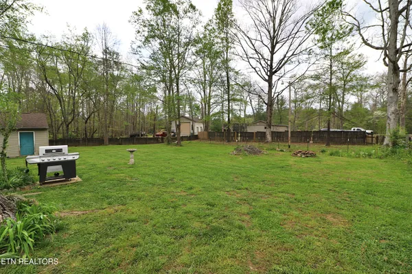 $257,000 | 720 Cooper Lake Road, Oneida, TN 37841