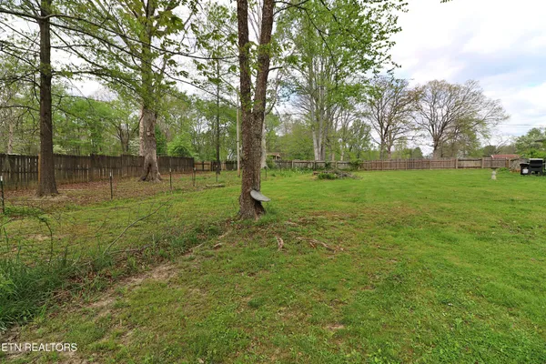 $257,000 | 720 Cooper Lake Road, Oneida, TN 37841