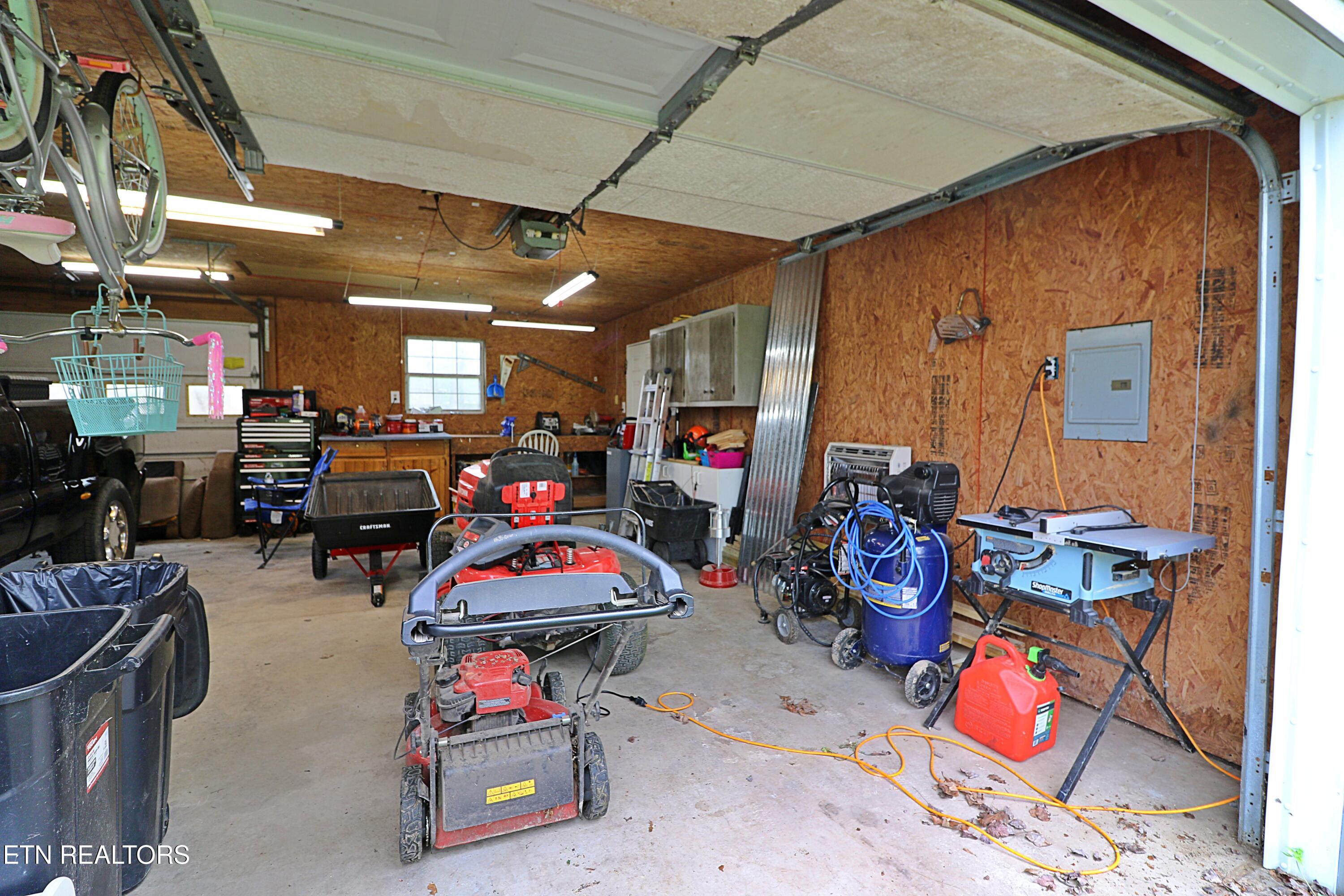 720 Cooper Lake Road Oneida, TN 37841 - Photo 40 of 47 094A3496
