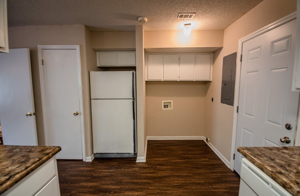 2105 Baytree Road Valdosta, GA 31602 - Photo 8 of 18 Gallery Image 8