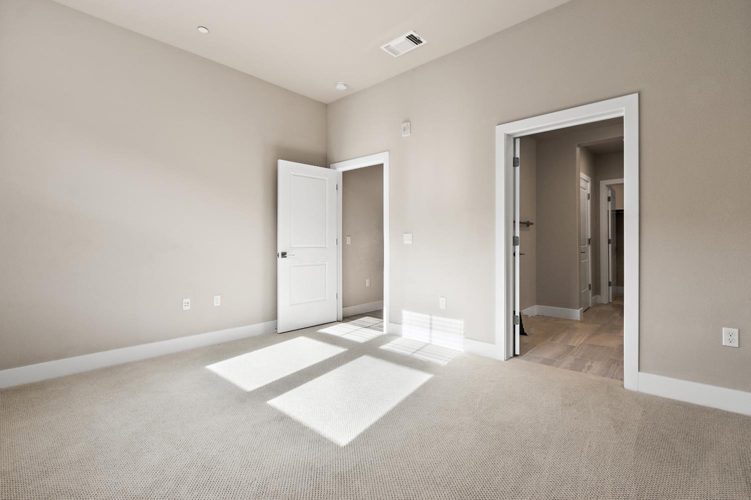 1661 Spring Street, Unit 444 Davis, CA 95616 - Photo 20 of 51 Gallery Image 20
