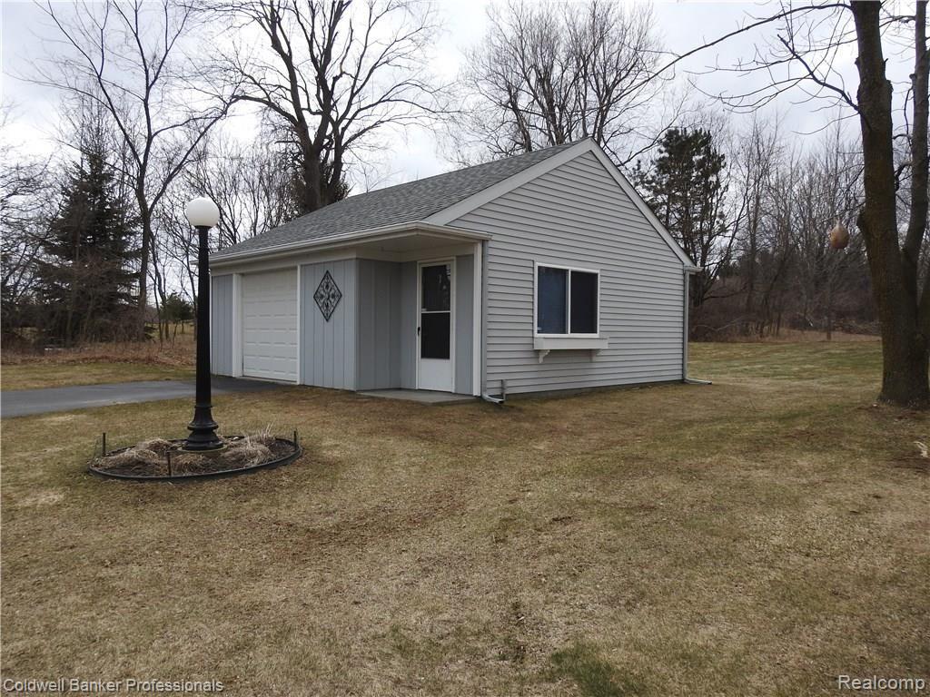 3126 Rochester Road Dryden, MI 48428 - Photo 33 of 34 DSCN0305.JPG