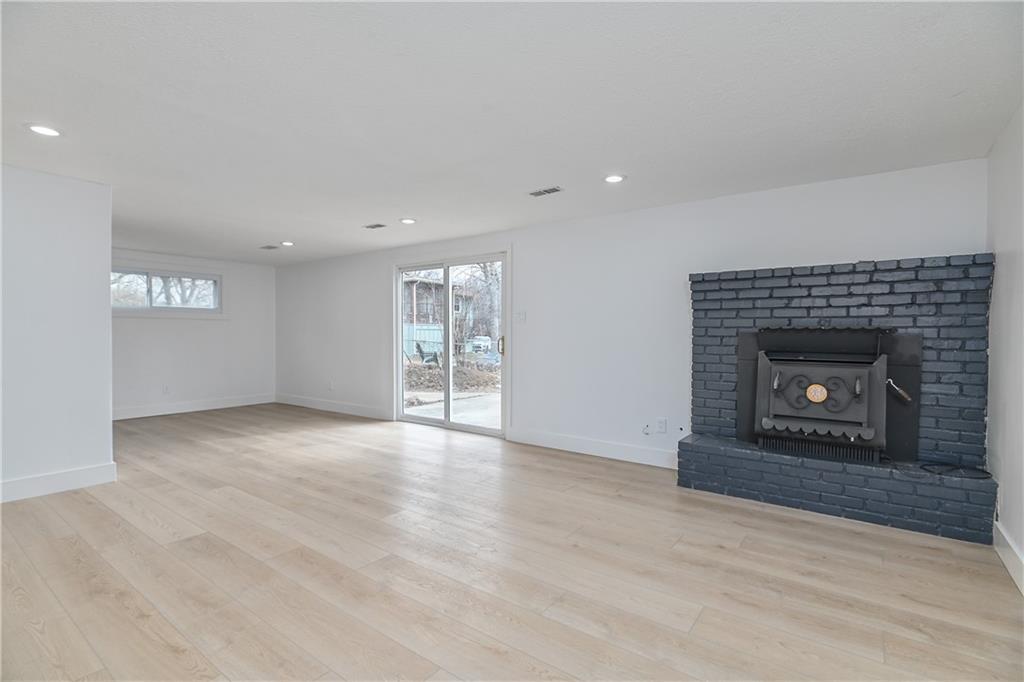 9901 Countryside Road Lenexa, KS 66215 - Photo 15 of 52