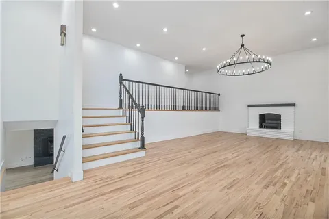 $449,000 | 9901 Countryside Road, Lenexa, KS 66215