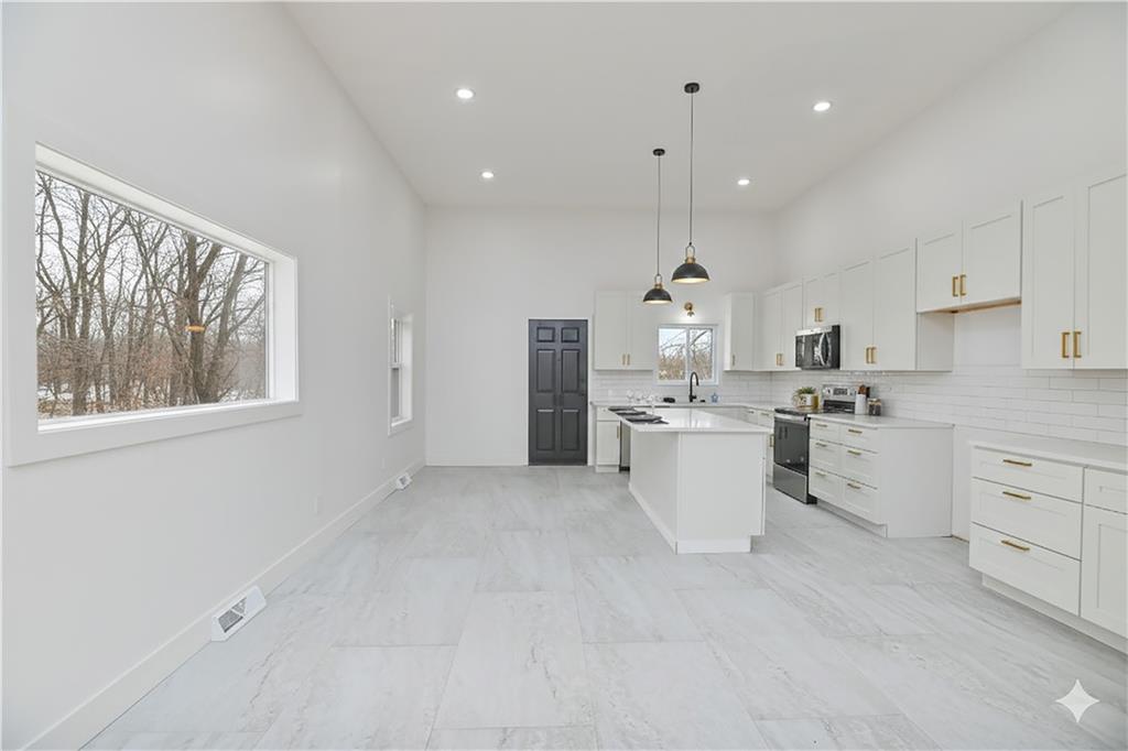 9901 Countryside Road Lenexa, KS 66215 - Photo 38 of 52