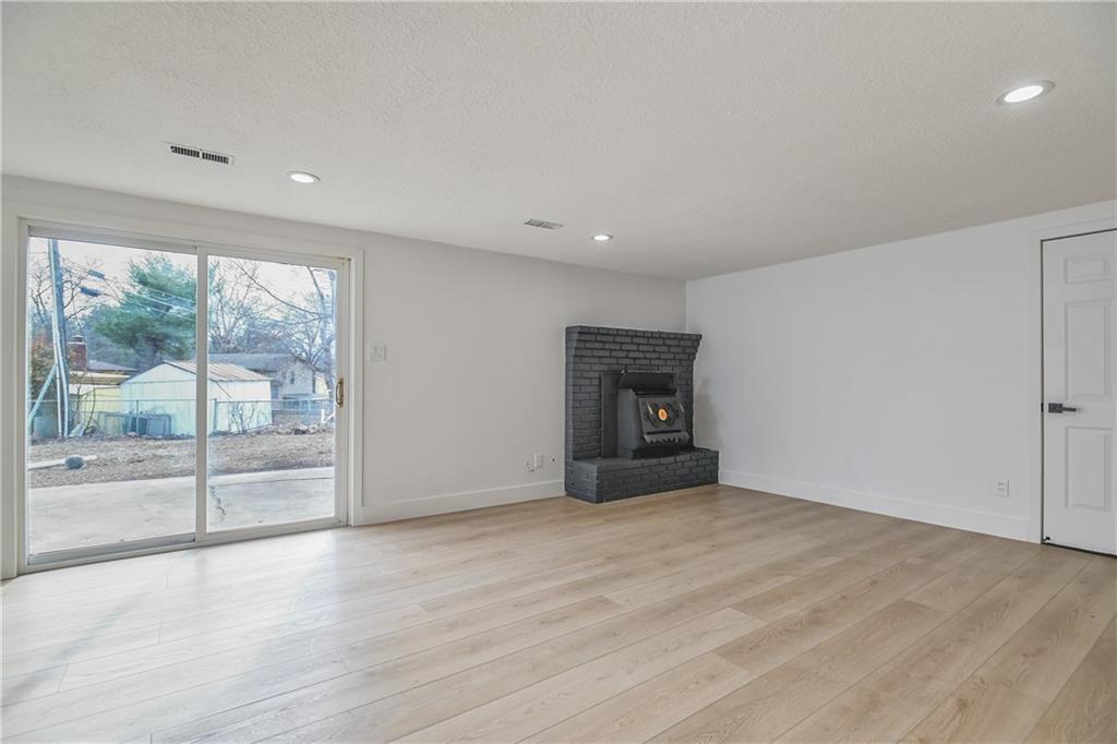 9901 Countryside Road Lenexa, KS 66215 - Photo 41 of 52