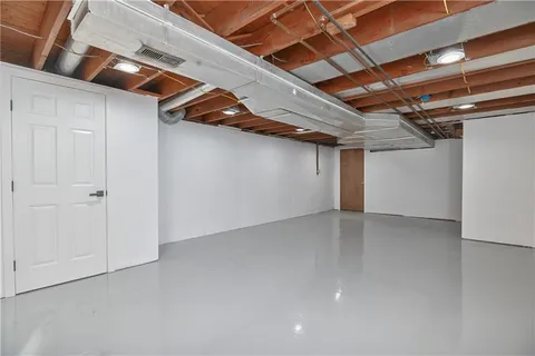 $449,000 | 9901 Countryside Road, Lenexa, KS 66215