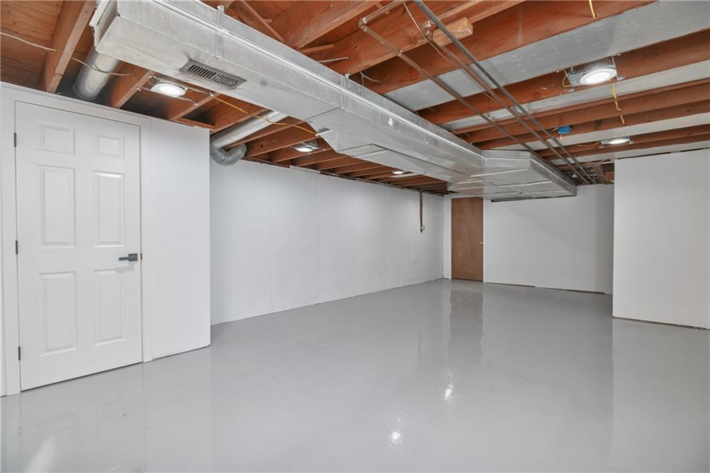 9901 Countryside Road Lenexa, KS 66215 - Photo 43 of 52