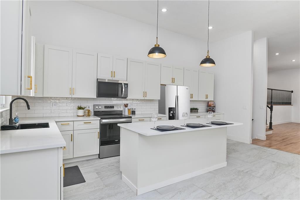 9901 Countryside Road Lenexa, KS 66215 - Photo 10 of 52