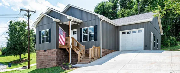$319,900 | 29 Central Avenue, Granite Falls, NC 28630