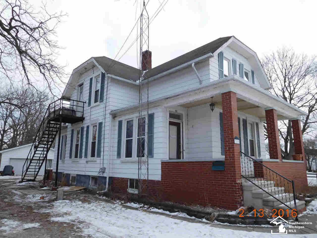 709 Laplaisance Road Monroe, MI 48161 - Photo 3 of 26 21112011-2.JPG