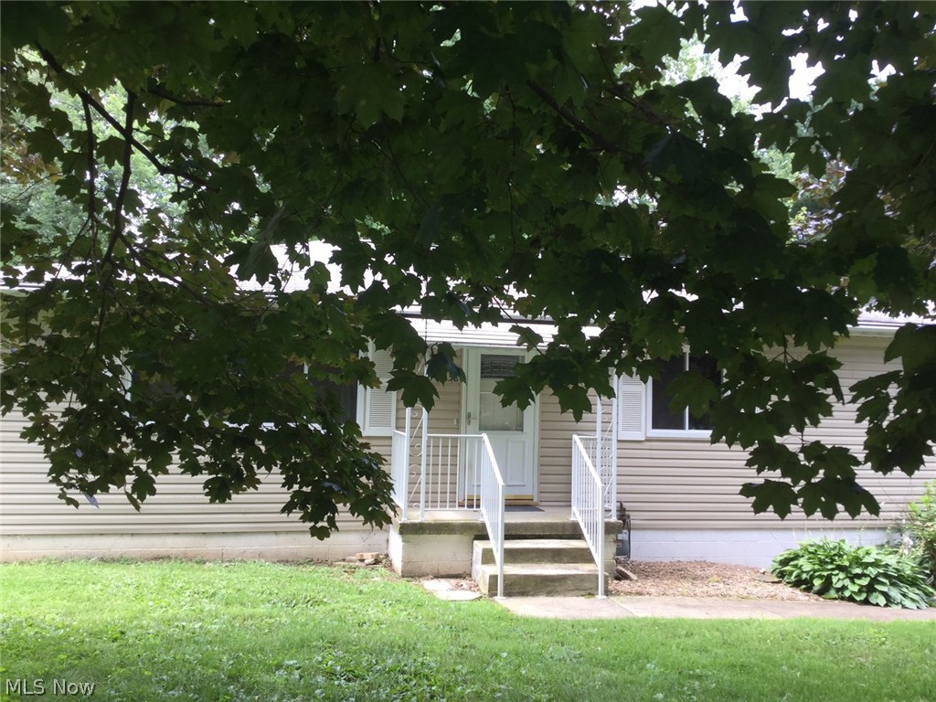 4636 Venus Road Uniontown, OH 44685 - Photo 1 of 18 Gallery Image 1