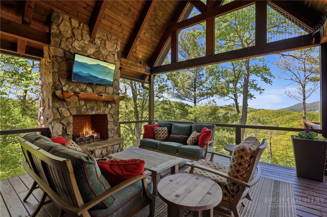 186 Sunset Ridge Drive Boone, NC 28607 - Photo 12 of 50