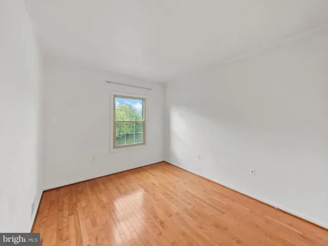 $3,900 | 7654 Westlake Terrace, Unit 85, Bethesda, MD 20817