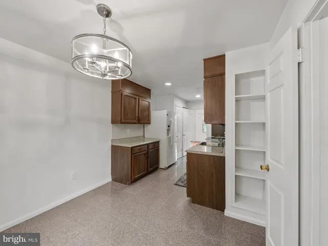 $3,900 | 7654 Westlake Terrace, Unit 85, Bethesda, MD 20817