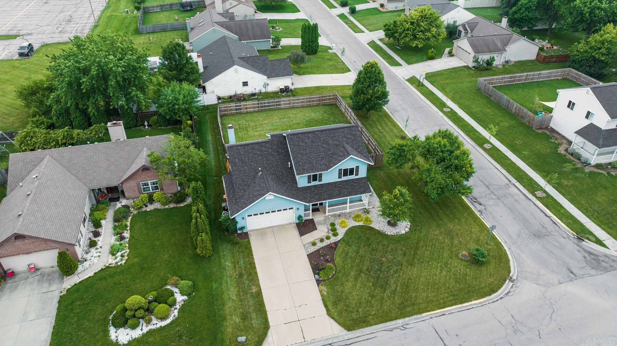 8633 Spring Forest Drive Fort Wayne, IN 46804 - Photo 3 of 24 Gallery Image 3