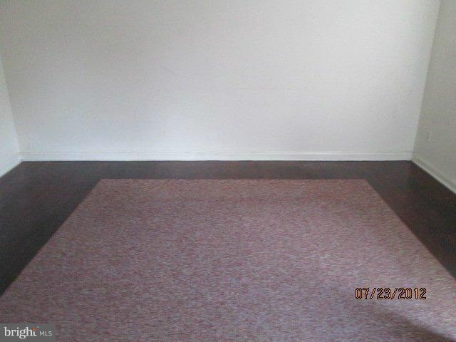 5406 Addington Road Baltimore, MD 21229 - Photo 4 of 14 Living Room