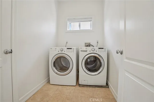 $1,699,000 | 1912 Ruhland Avenue, Unit A, Redondo Beach, CA 90278