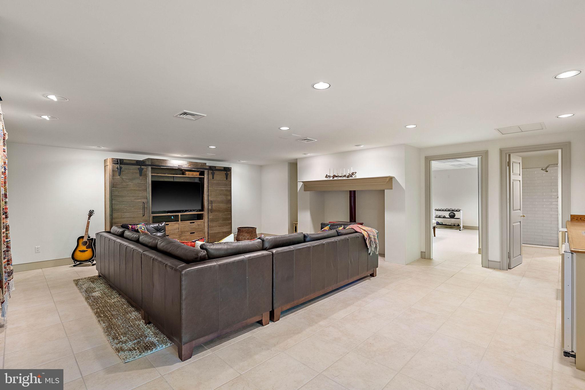 4635 Newark Road Cochranville, PA 19330 - Photo 41 of 113 Family Room