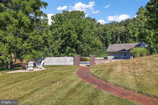 $4,650,000 | 4635 Newark Road, Cochranville, PA 19330