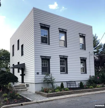 $2,750 | 249 Atlantic Street, Unit 2, Oradell, NJ 07649