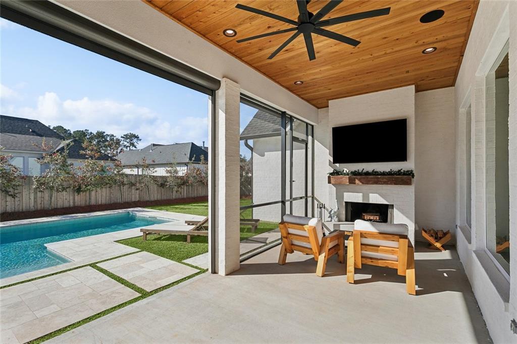 116 Boxelder Court Madisonville, LA 70447 - Photo 4 of 42