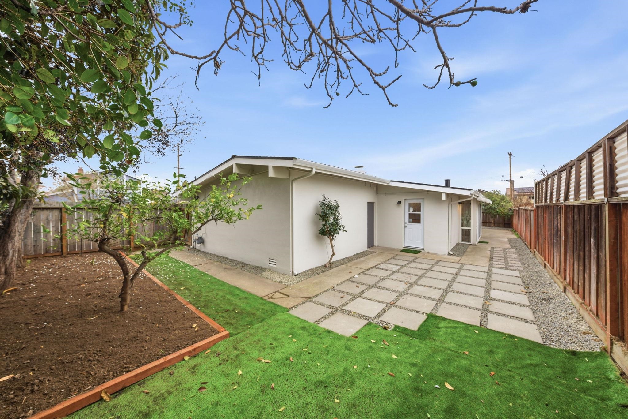 24768 Mango Street Hayward, CA 94545 - Photo 27 of 35