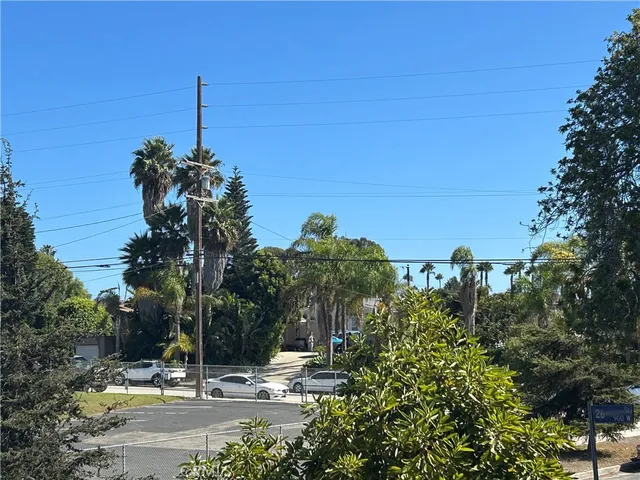 a view of an outdoor space with seating area